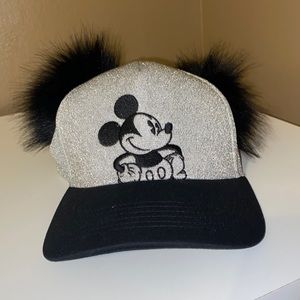 Disney Mickey Mouse glitter baseball hat